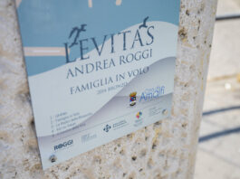 Lĕvĭtās: inaugurata ad Amalfi la mostra en plein air di Andrea Roggi