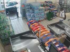 Grumo Nevano: sfonda la vetrina di un supermercato con un'auto rubata e rischia di investire i clienti