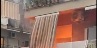 Napoli: incendio sul terrazzino di una 85enne, soccorsa l'anziana e spente le fiamme