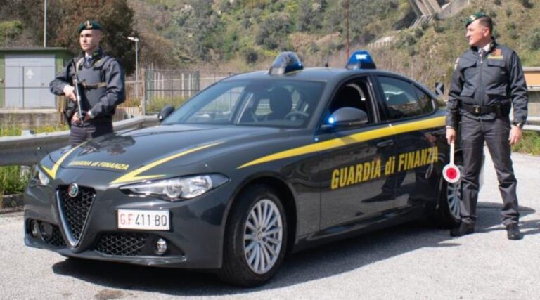 Torre del Greco omessa dichiarazione: sequestro beni per 261mila euro alla società New Turris Trans