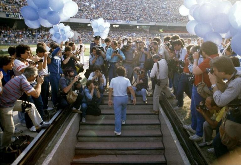 Maradona, “D10S in the street”: dal 5 al 7 luglio tre giorni di eventi per i 40 anni dal suo arrivo a Napoli
