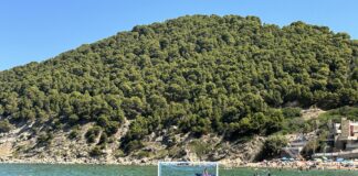 Torneo giovanile di pallanuoto a mare, successo e partecipazione a Castellabate: presenti giovani atleti provenienti da diverse società sportive