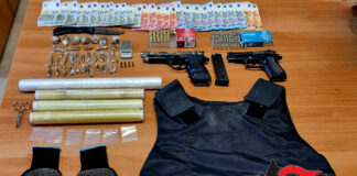 Pomigliano d’Arco: giubbotto antiproiettile, pistola e droga. Blitz dei carabinieri, quattro gli arrestati
