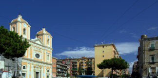 Portici: rissa in piazza San Ciro per una partita a carte. Arrestata 1 persona e denunciate 5