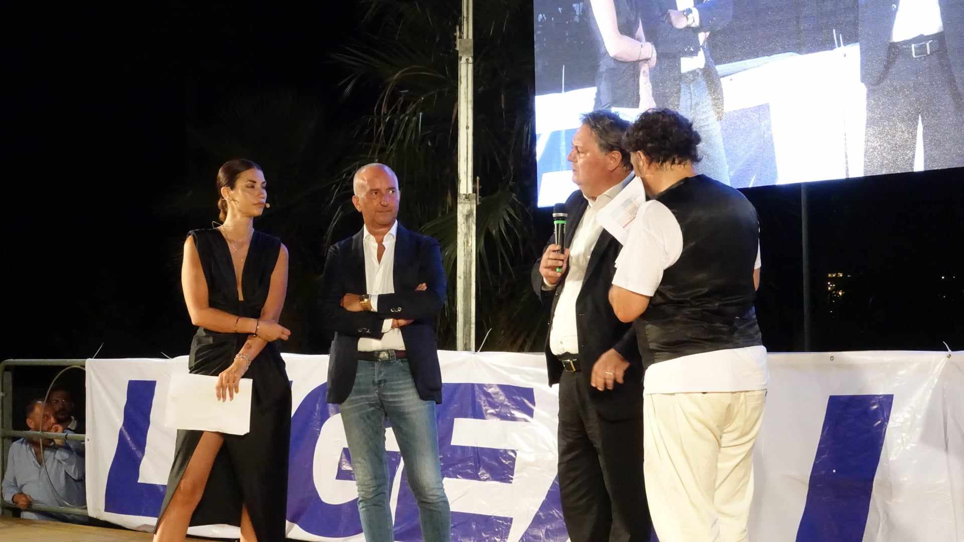 Serata di gala domenica sera in villa comunale a Torre Annunziata