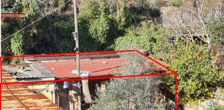 Torre del Greco, immobile abusivo abbattuto. Era nelle aree protette del Vesuvio