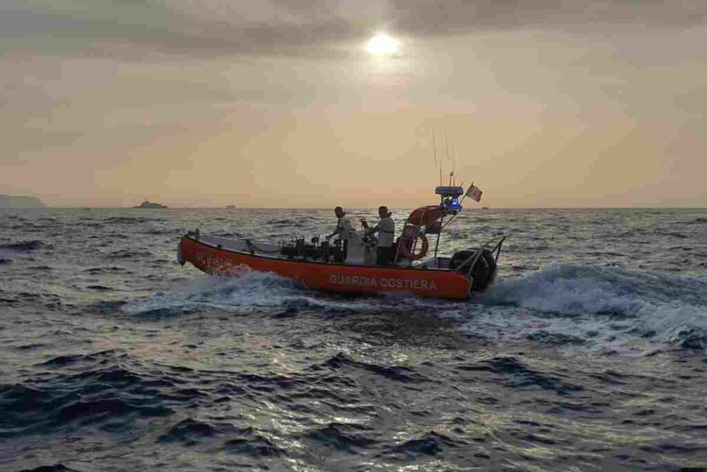Massa Lubrense, in barca nell'Area Marina Protetta: sanzionato il conducente dell'imbarcazione
