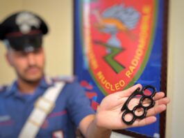 Capri e Penisola Sorrentina: droga, tirapugni e controlli in mare. Il weekend dei Carabinieri nella movida