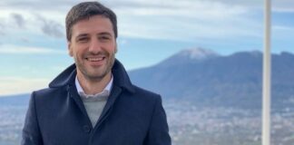 Palma Campania, revocata la sospensione al sindaco Nello Donnarumma: "Inondato di affetto, ora si riparte"