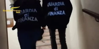 Sequestro beni da 759mila euro a Boscoreale, coinvolta ditta di abbigliamento per omessa dichiarazione