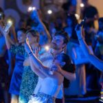 Il Ferragosto si infiamma ad Amalfi, tra ritmi irresistibili e show incandescenti per ballare in Piazza Duomo