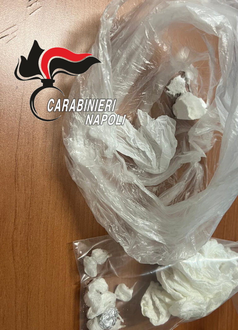Meta di Sorrento, in sella con la cocaina. Arrestato 44enne Meta di Sorrento, in sella con la cocaina. Arrestato 44enne