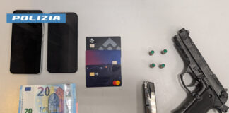 Portici, rapinano a mano armata di pistola due giovani. Arrestati due ercolanesi di 20 e 21 anni