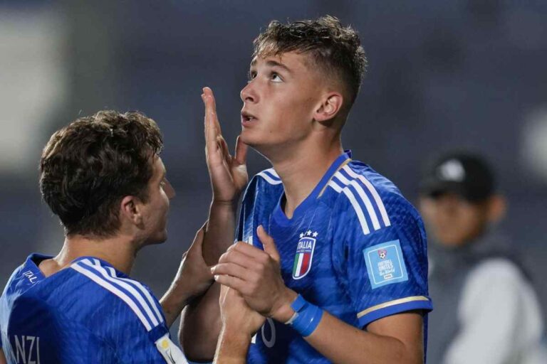 Italia Under 21, brilla lo stabiese Francesco Pio Esposito: poker nel 7-0 al San Marino. Azzurri più vicini a Euro 2025 Italia Under 21, brilla lo stabiese Francesco Pio Esposito: poker nel 7-0 al San Marino. Azzurri più vicini a Euro 2025
