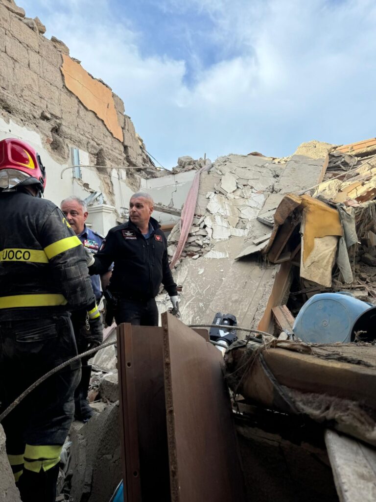 Saviano, aggiornamento dell’ultim’ora sul crollo della palazzina: morti due bambini di 6 e 4 anni