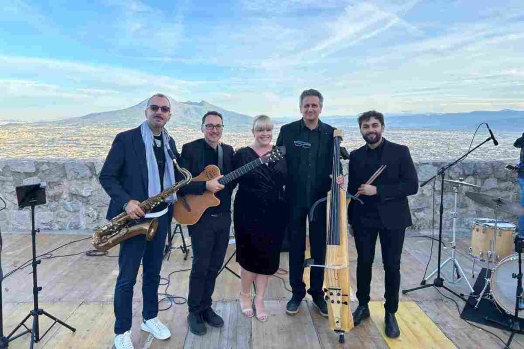 Lettere: concerto all'alba, pranzo domenicale e Jazz Band del liceo Severi chiudono “Wine and Jazz”