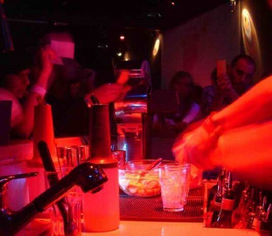 Portici, collana scippata in discoteca ad un giovane emiliano: trovata su facebook in vendita