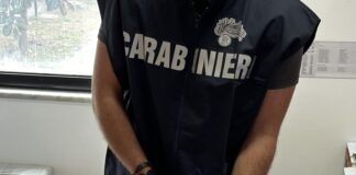 Caivano: brucia la cocaina con l’acido ma è troppo tardi. Arrestano pusher 39enne