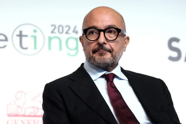 Convention FdI ad Avellino, Sangiuliano non ci sarà: al suo posto Cirielli, possibile candidato governatore Convention FdI ad Avellino, Sangiuliano non ci sarà: al suo posto Cirielli, possibile candidato governatore