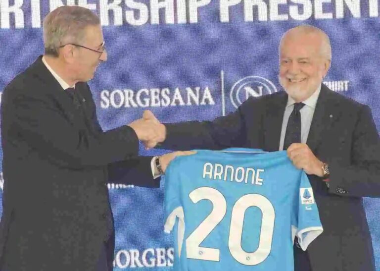 Acqua Sorgesana nuovo back shirt sponsor del Napoli Acqua Sorgesana nuovo back shirt sponsor del Napoli