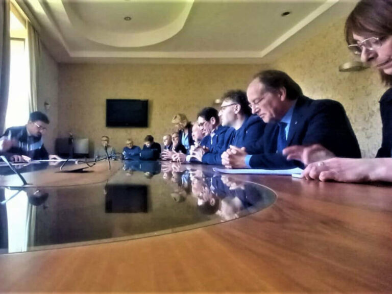 Massa Lubrense tavolo di raffreddamento in Prefettura: fumata nera Massa Lubrense tavolo di raffreddamento in Prefettura: fumata nera