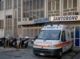 Giugliano: due ragazzine in codice rosso al Santobono, investite da 16enne in scooter