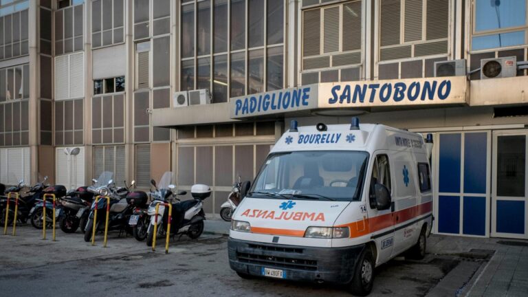Giugliano: due ragazzine in codice rosso al Santobono, investite da 16enne in scooter