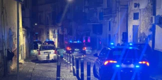 Ercolano, scoperta un'altra piazza di spaccio. Intera famiglia nei guai nonostante l'avviso social