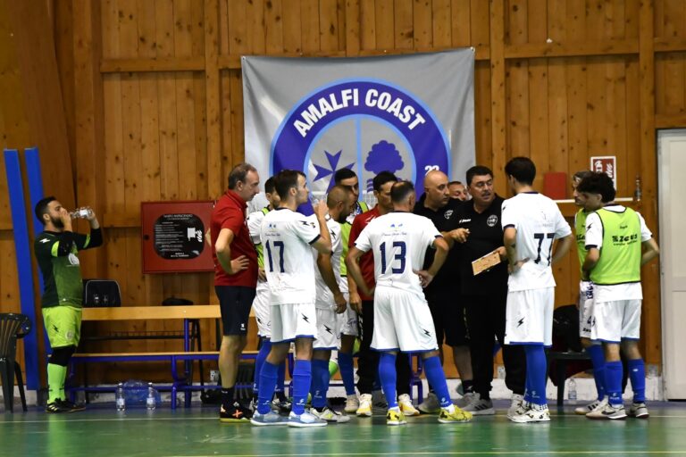 L’Amalfi Coast Sambuco butta il cuore oltre l’ostacolo. A Tramonti con il Futsal Barra finisce 1a1