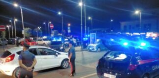 Pozzuoli, droga e kit per rapine pronti all'uso in un condominio ritrovati durante dei controlli