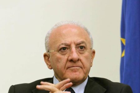 De Luca al contrattacco: “Quale sfiducia? Nessuno può commissariarmi”