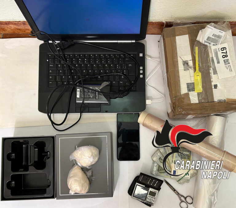 Ischia: “Cosa hai comprato di bello?”. “Maresciallo tanta droga”. Arrestato 45enne