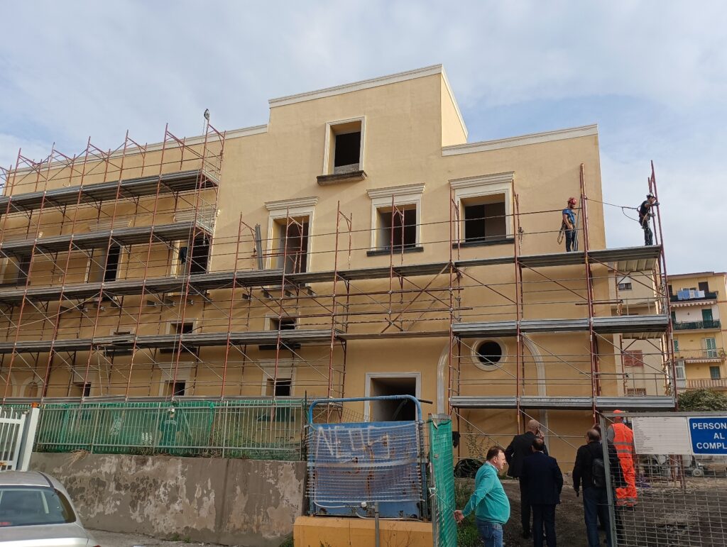 Torre del Greco: sopralluogo a Villa Guerra, lavori in dirittura d'arrivo