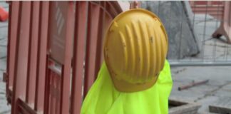 Portici, operaio ghanese cade mentre ristrutturava un negozio, non è in pericolo di vita