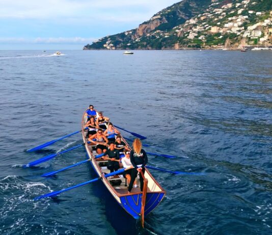 Alla Regata a Genova esordio per l’equipaggio tutto femminile di Amalfi