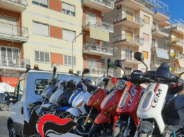 Sorrento, e-bike diventano scooter, 32 irregolari su 40 controllati. Salatissime le multe