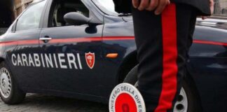 Pollena Trocchia: tenta di strangolare il marito e finisce in manette. Donna arrestata