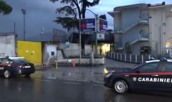 Aggressione a Ponticelli, 30enne accoltellato dopo lite per viabilità: Indagini in corso