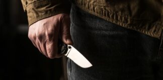 Napoli, accoltellato 36enne a Secondigliano davanti ad una paninoteca