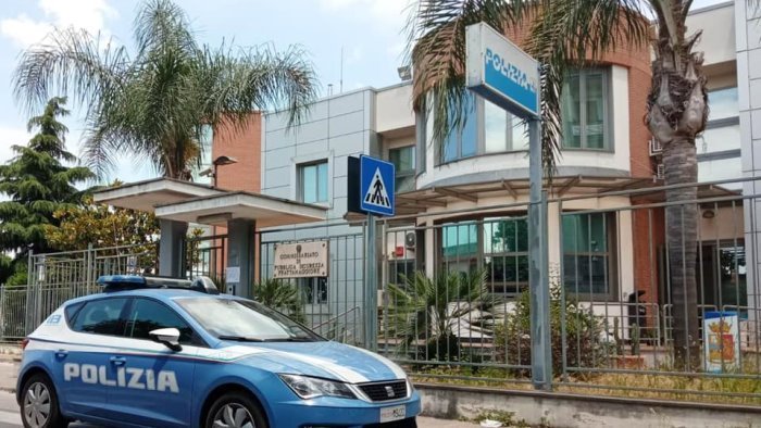 Napoli, Frattamaggiore: evade dai domiciliari. Arrestato un 38enne Napoli, Frattamaggiore: evade dai domiciliari. Arrestato un 38enne