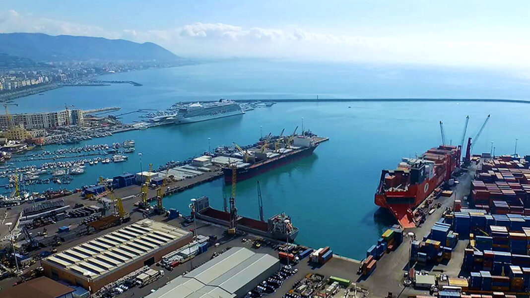 Traffico di cocaina dal Sud America nel porto di Salerno. Maxi sequestro. Ecco i 14 arrestati