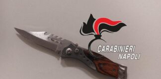 Napoli, controlli a tappetto dei a Ponticelli. Trovato 26enne in possesso di un coltello a serramanico