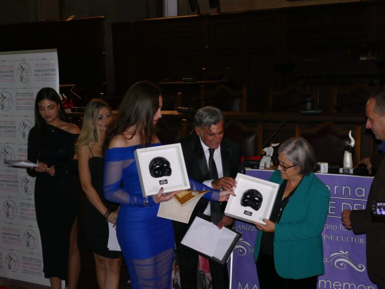 Napoli, grande successo per il Premio Ambasciatore del Sorriso 2024 in ricordo di Marcello Colasurdo