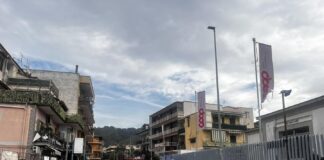 Paura a Quarto: esplode deposito di fuochi d’artificio, un ferito