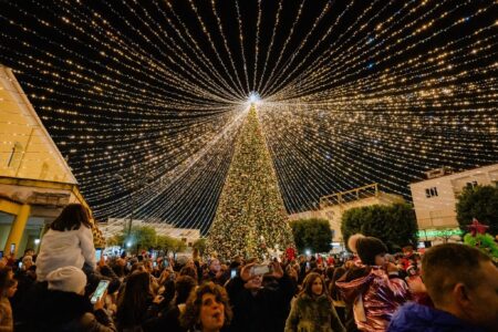 Sant'Antonio Abate, sabato l'inaugurazione della “Città del Natale”: programma, orari e costi del villaggio Xmas80057