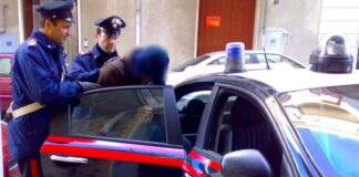 Terzigno, tentano una rapina notturna ad un minimarket. Arrestati due complici