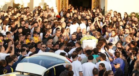 Armi sequestrate ai funerali di Santo Romano a Casoria. Il Sindaco: “Dobbiamo fare di più”