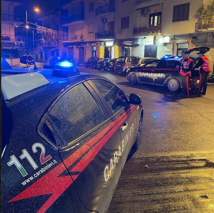 Cercola, bomba carta nella notte. Danneggiate 3 auto