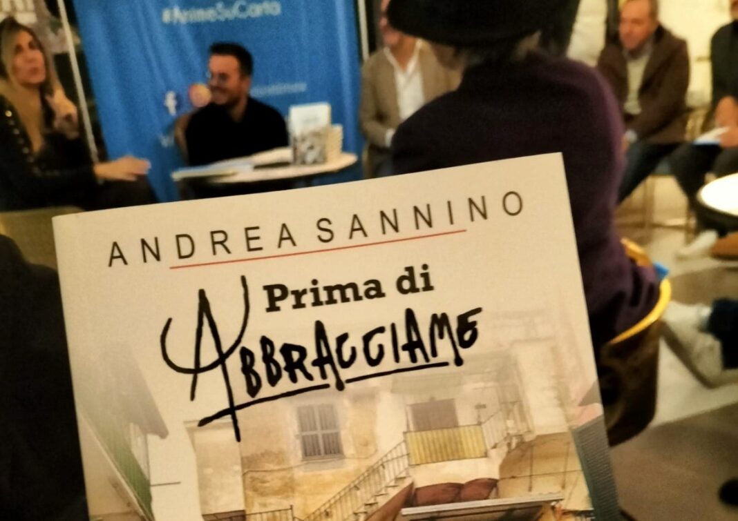 Andrea Sannino firma il suo primo libro: “Prima di Abbracciame”