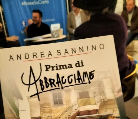 Andrea Sannino firma il suo primo libro: “Prima di Abbracciame”